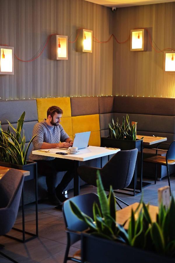 Hotel Mazurek Kolo  ภายนอก รูปภาพ
